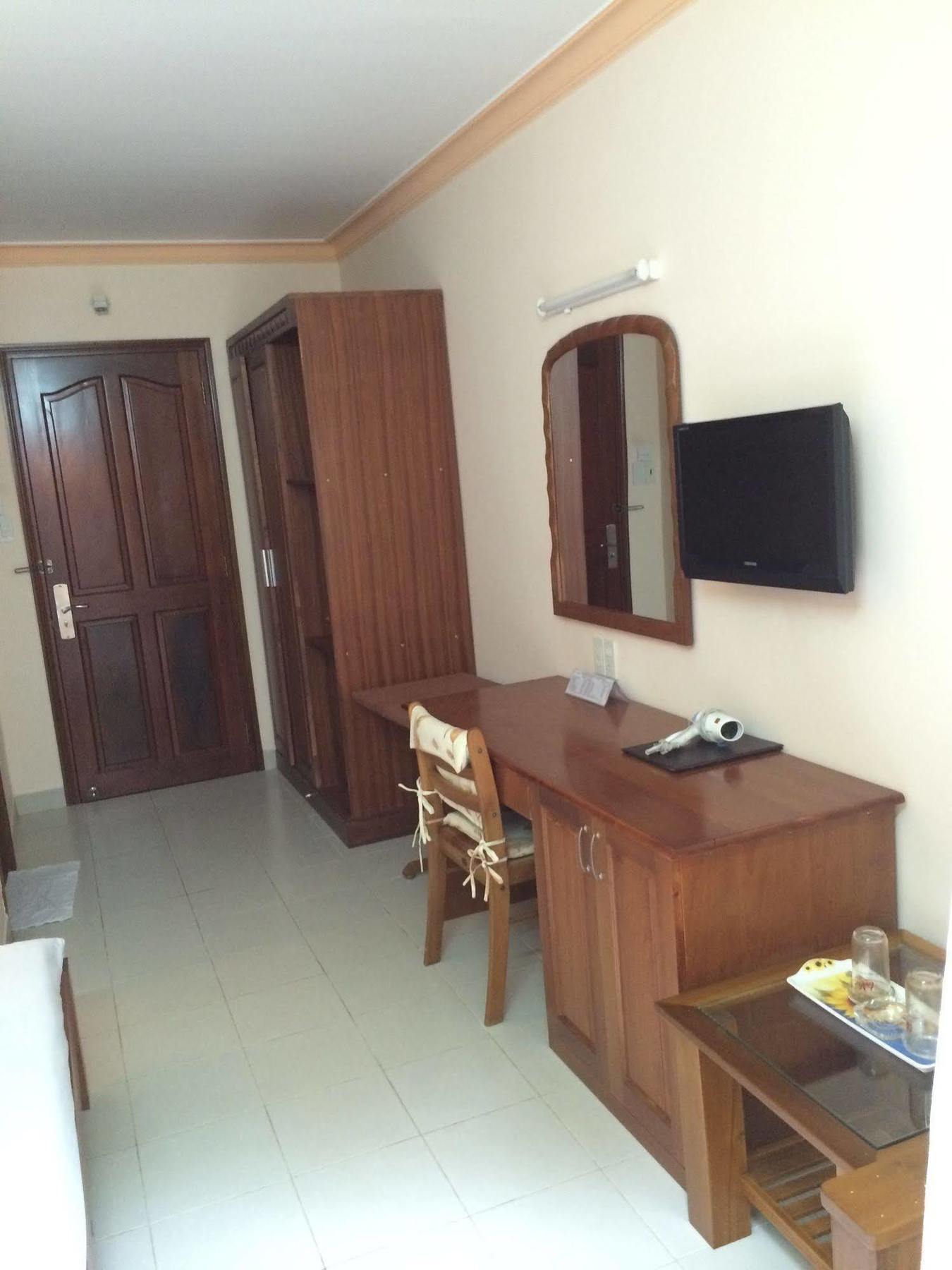 Vien Ngoc Xanh Hotel 1 Ho Chi Minh-stad Buitenkant foto