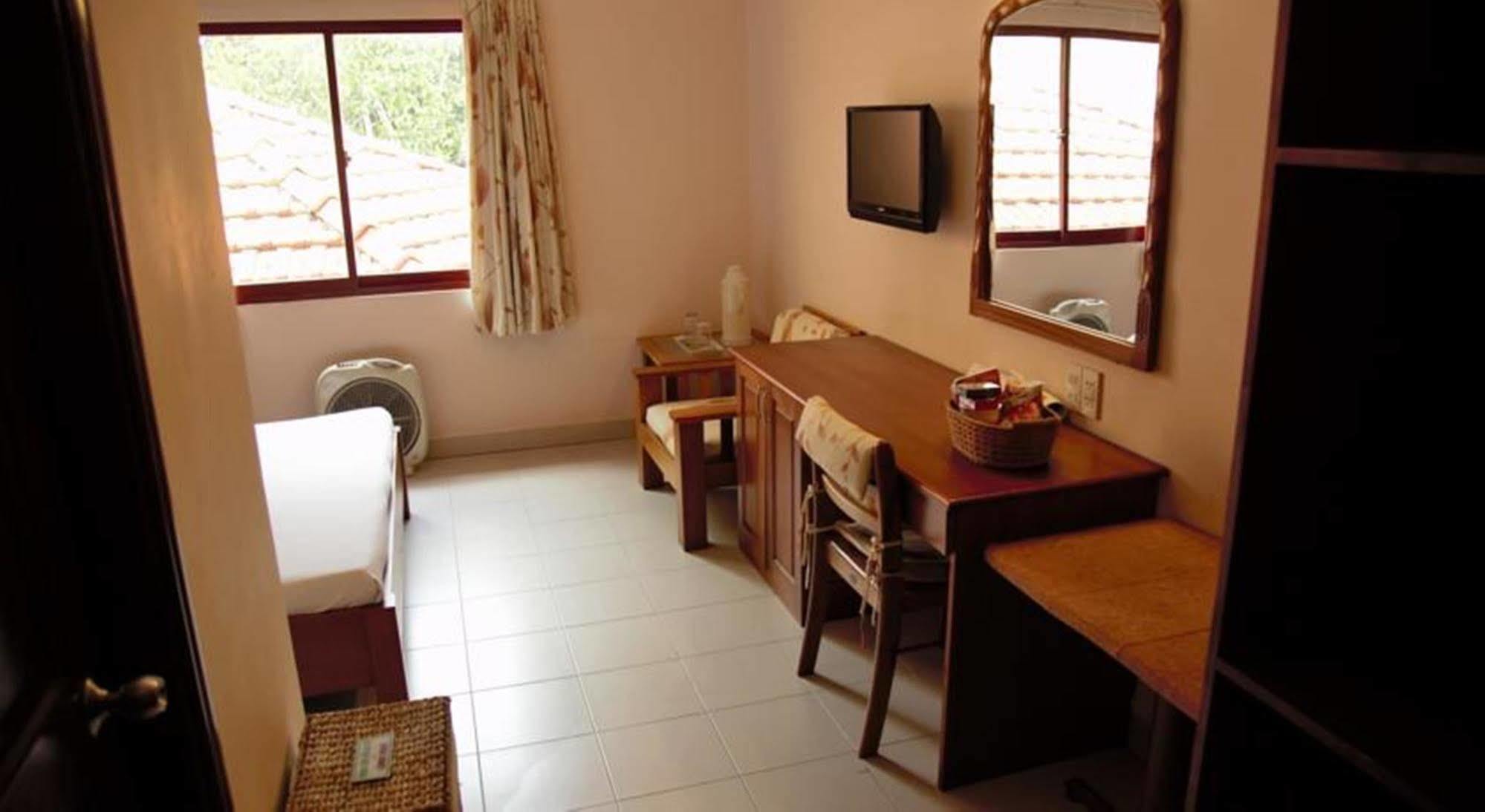 Vien Ngoc Xanh Hotel 1 Ho Chi Minh-stad Buitenkant foto